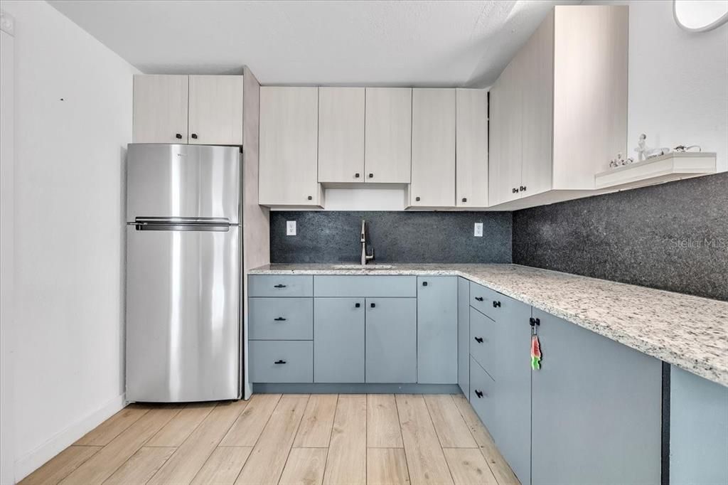 En Venta: $999,900 (6 camas, 5 baños, 3963 Pies cuadrados)