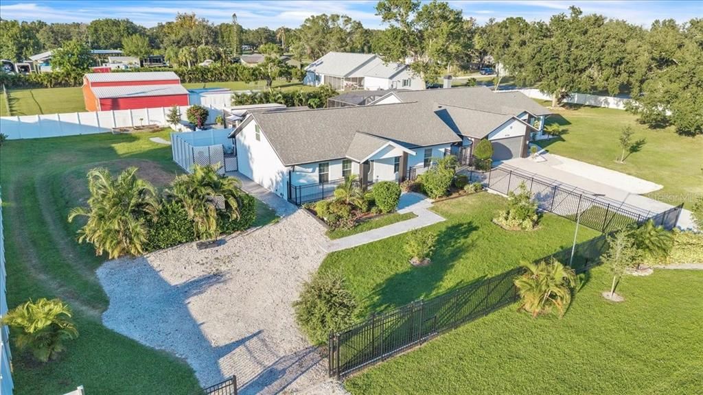 En Venta: $999,900 (6 camas, 5 baños, 3963 Pies cuadrados)