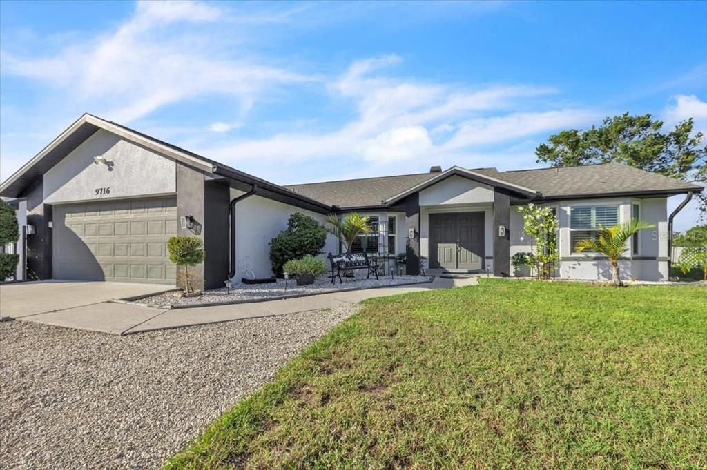 En Venta: $999,900 (6 camas, 5 baños, 3963 Pies cuadrados)