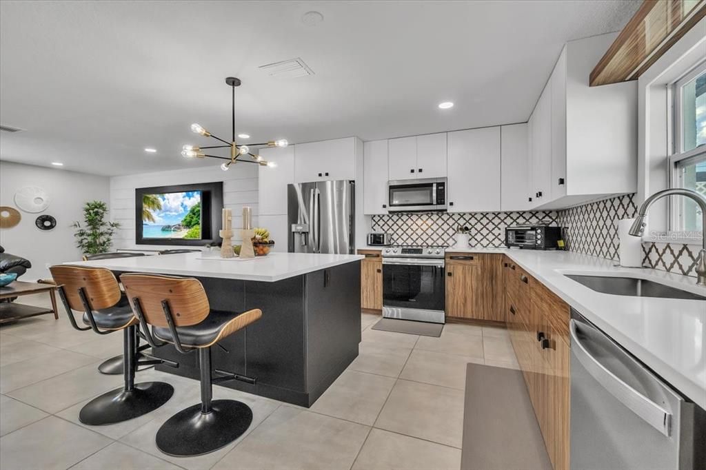 En Venta: $999,900 (6 camas, 5 baños, 3963 Pies cuadrados)