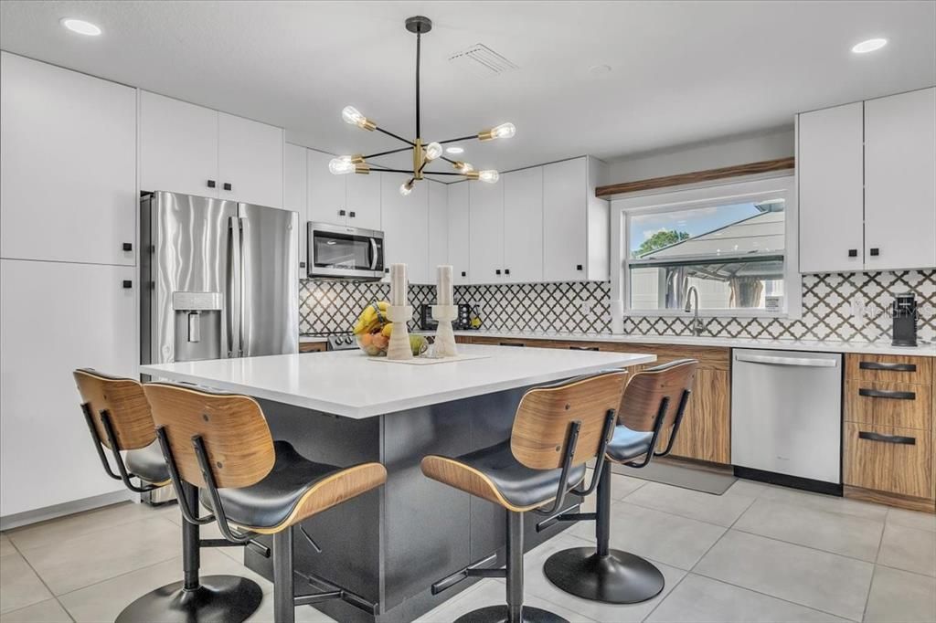 En Venta: $999,900 (6 camas, 5 baños, 3963 Pies cuadrados)