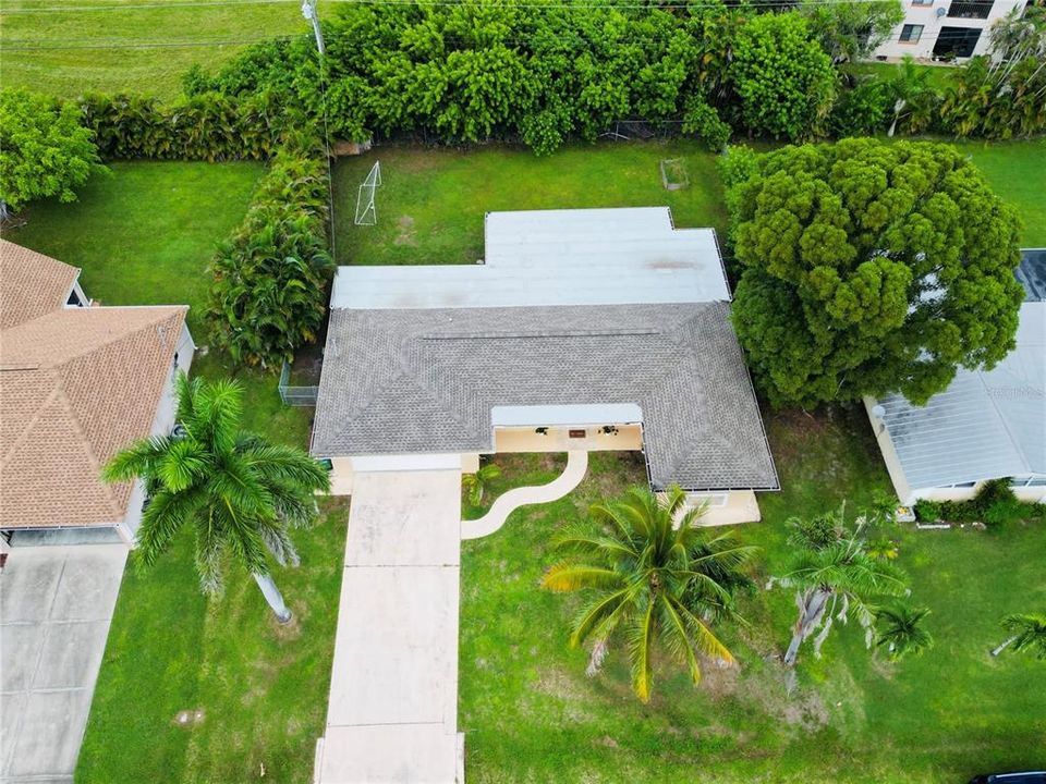 For Sale: $399,000 (3 beds, 2 baths, 1811 Square Feet)