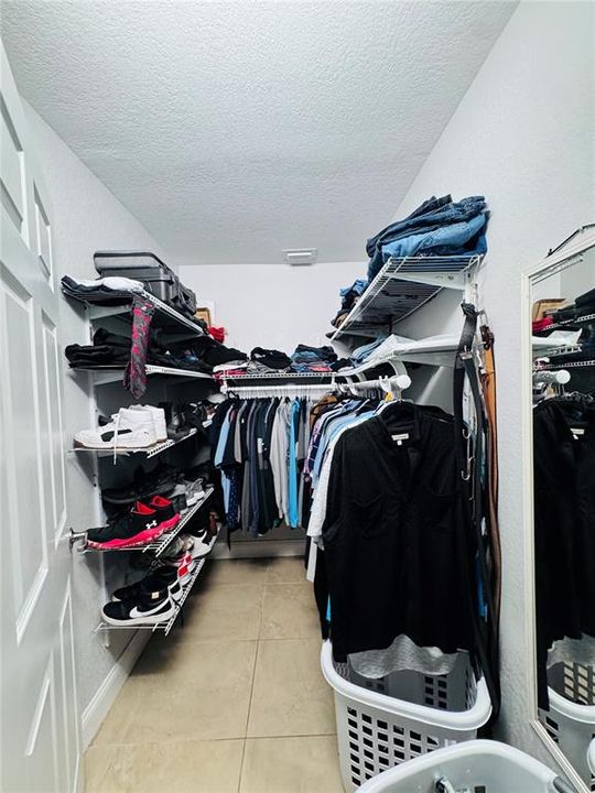 For Sale: $399,000 (3 beds, 2 baths, 1811 Square Feet)