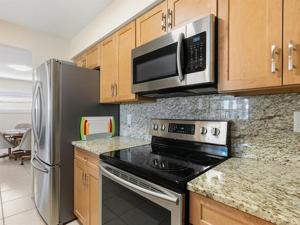 Active With Contract: $399,000 (3 beds, 2 baths, 1574 Square Feet)