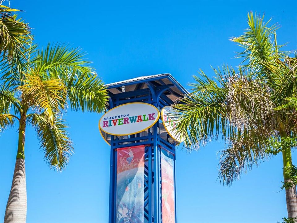 Active With Contract: $399,000 (3 beds, 2 baths, 1574 Square Feet)