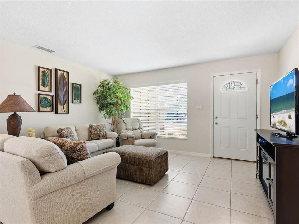 Active With Contract: $399,000 (3 beds, 2 baths, 1574 Square Feet)