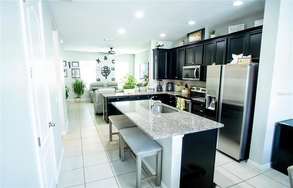 待售: $428,000 (3 贝兹, 2 浴室, 1584 平方英尺)