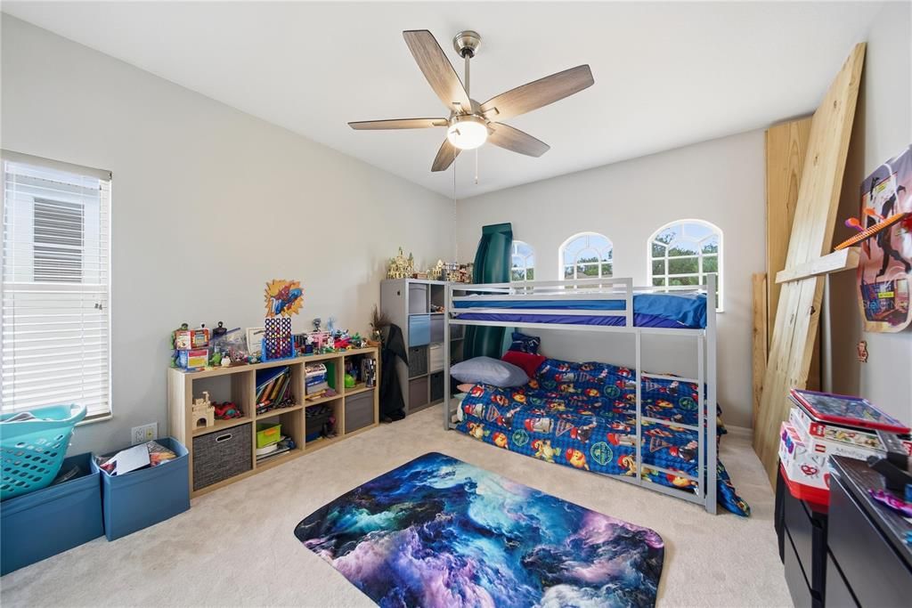 For Rent: $4,400 (6 beds, 4 baths, 4319 Square Feet)