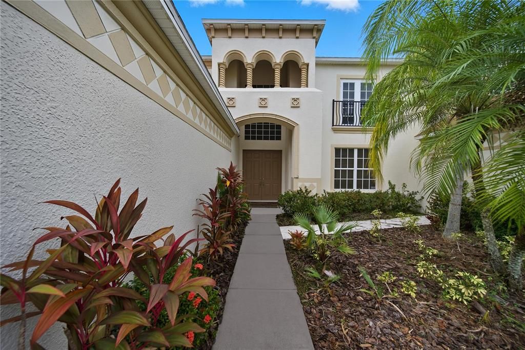 For Rent: $4,400 (6 beds, 4 baths, 4319 Square Feet)