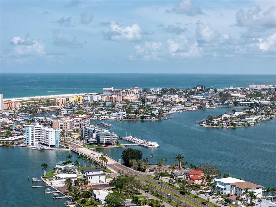 待售: $1,500,000 (0.27 acres)