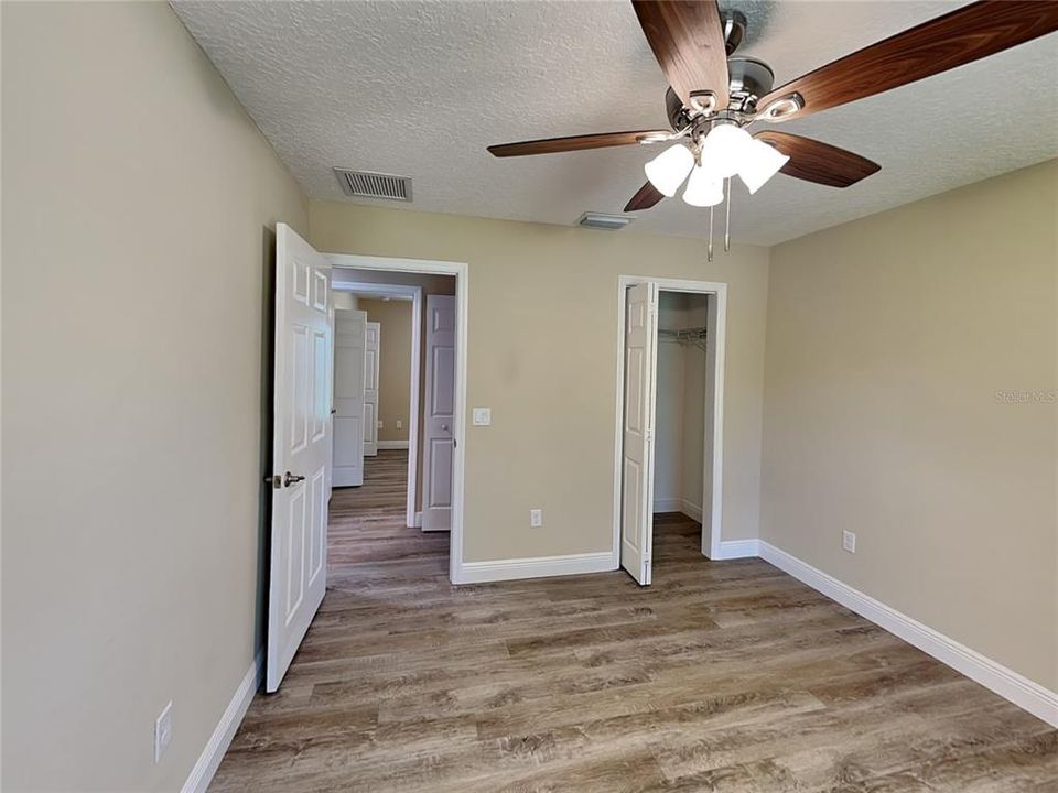 出租: $1,625 (3 贝兹, 2 浴室, 1440 平方英尺)