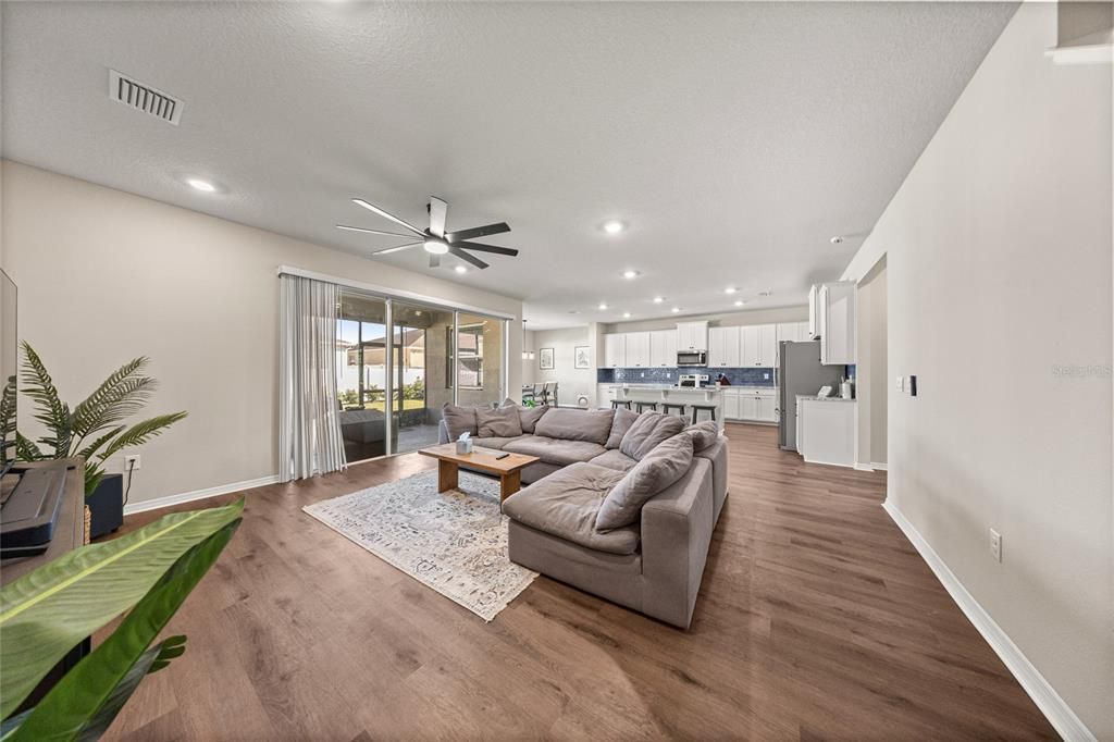 For Sale: $475,000 (4 beds, 3 baths, 3345 Square Feet)