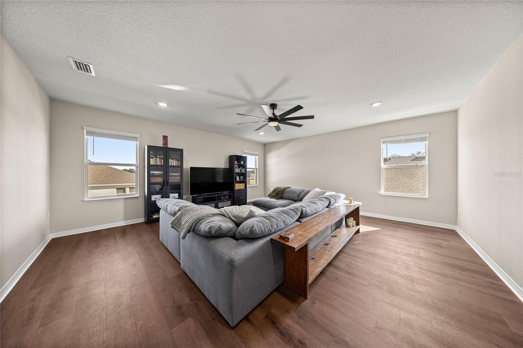 For Sale: $475,000 (4 beds, 3 baths, 3345 Square Feet)