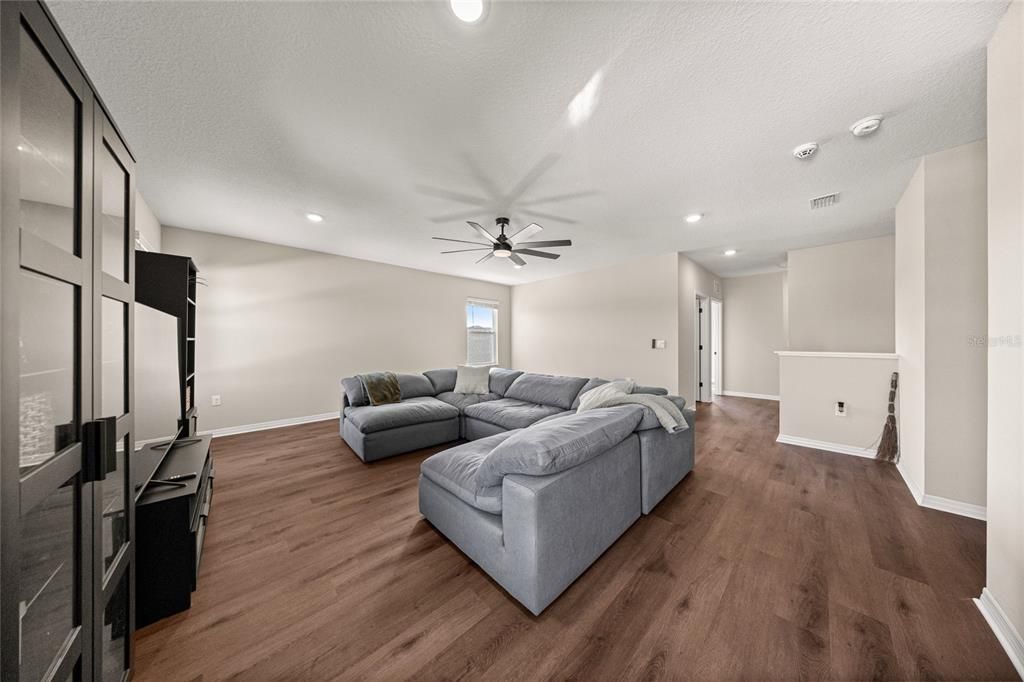 For Sale: $475,000 (4 beds, 3 baths, 3345 Square Feet)