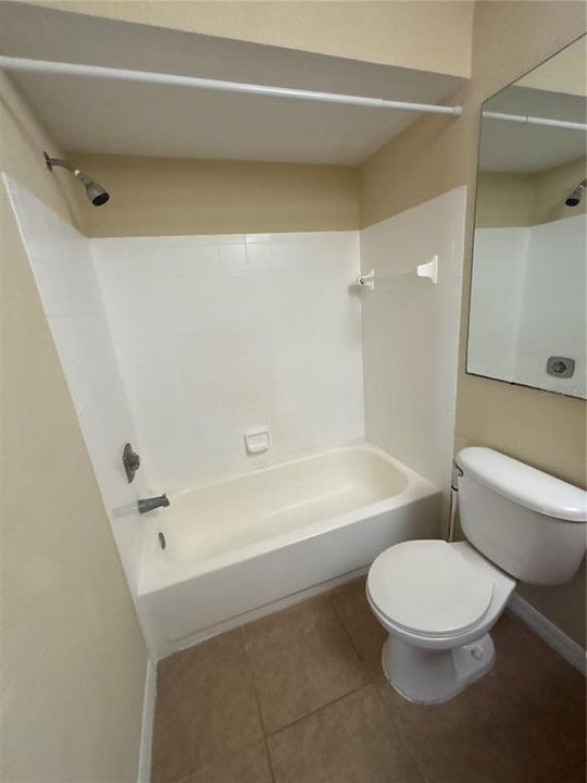 Active With Contract: $1,550 (1 beds, 1 baths, 1178 Square Feet)