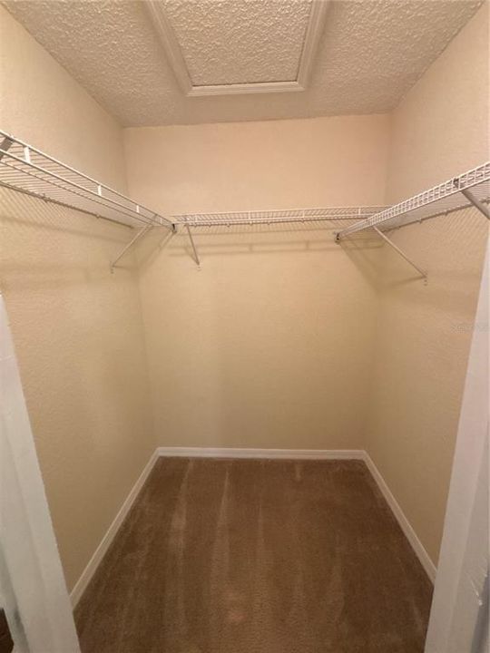 Active With Contract: $1,550 (1 beds, 1 baths, 1178 Square Feet)