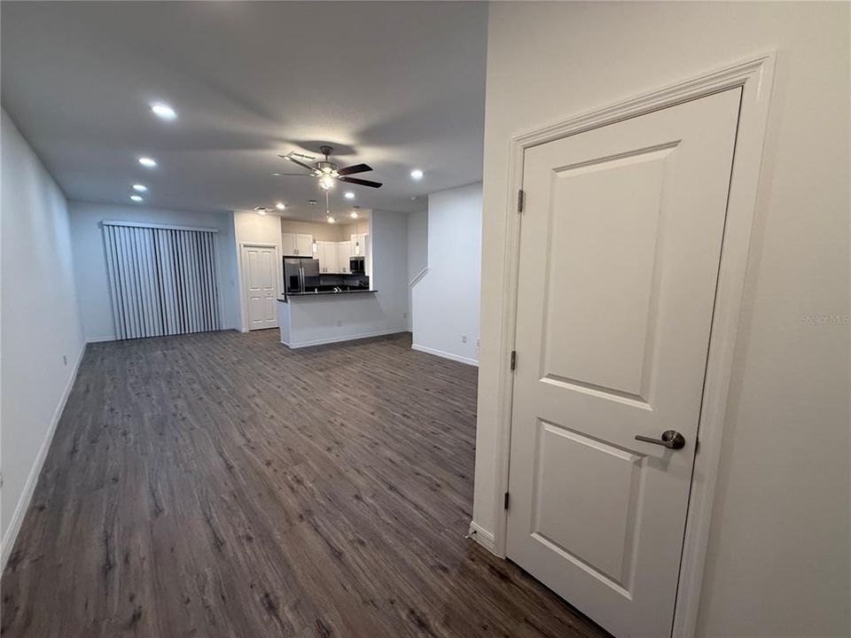 В аренду: $2,250 (3 спален, 2 ванн, 1666 Квадратных фут)