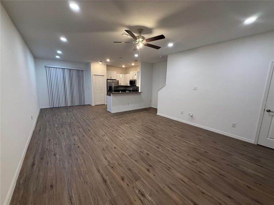 В аренду: $2,250 (3 спален, 2 ванн, 1666 Квадратных фут)