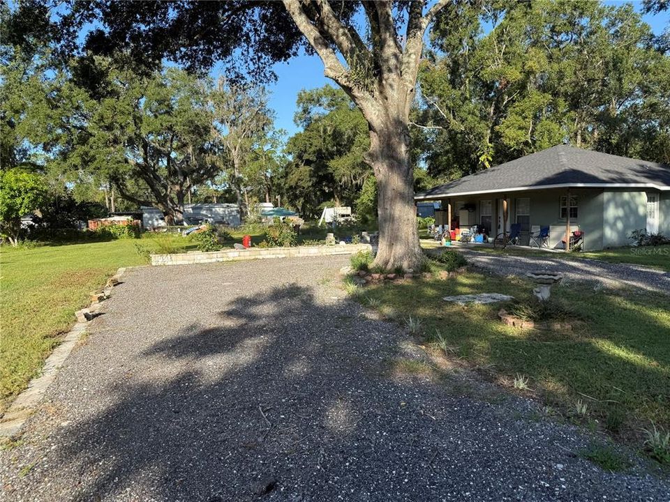 En Venta: $230,000 (3 camas, 2 baños, 1213 Pies cuadrados)