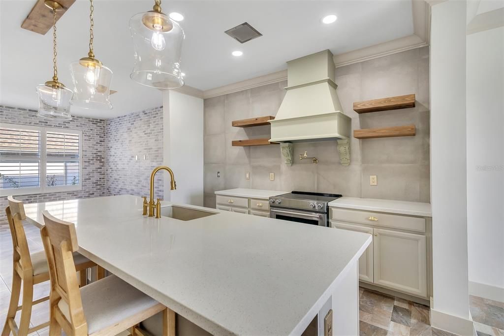 待售: $423,000 (3 贝兹, 2 浴室, 1588 平方英尺)