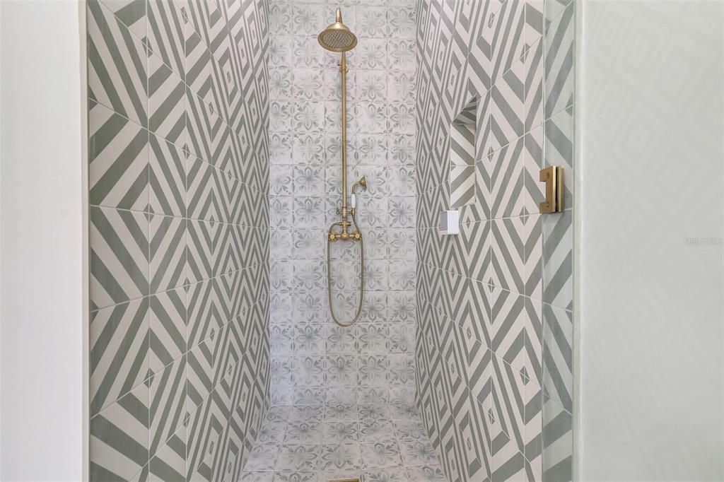 待售: $423,000 (3 贝兹, 2 浴室, 1588 平方英尺)