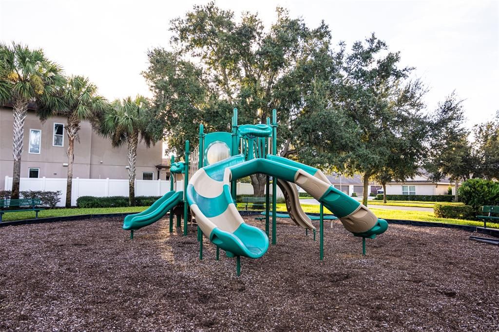 待售: $423,000 (3 贝兹, 2 浴室, 1588 平方英尺)