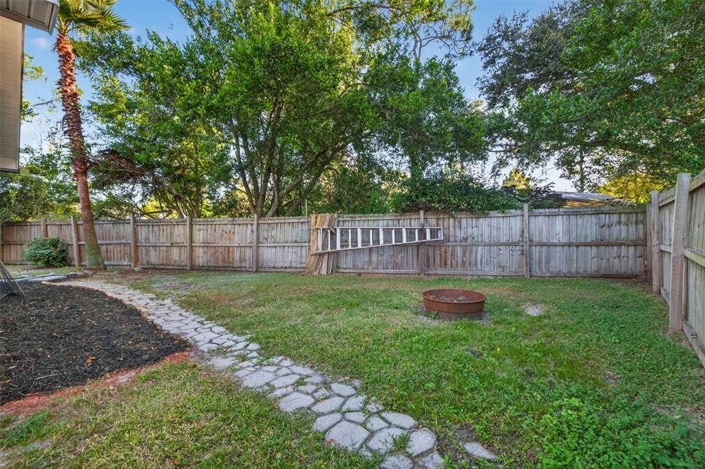 Active With Contract: $499,000 (3 beds, 2 baths, 1802 Square Feet)