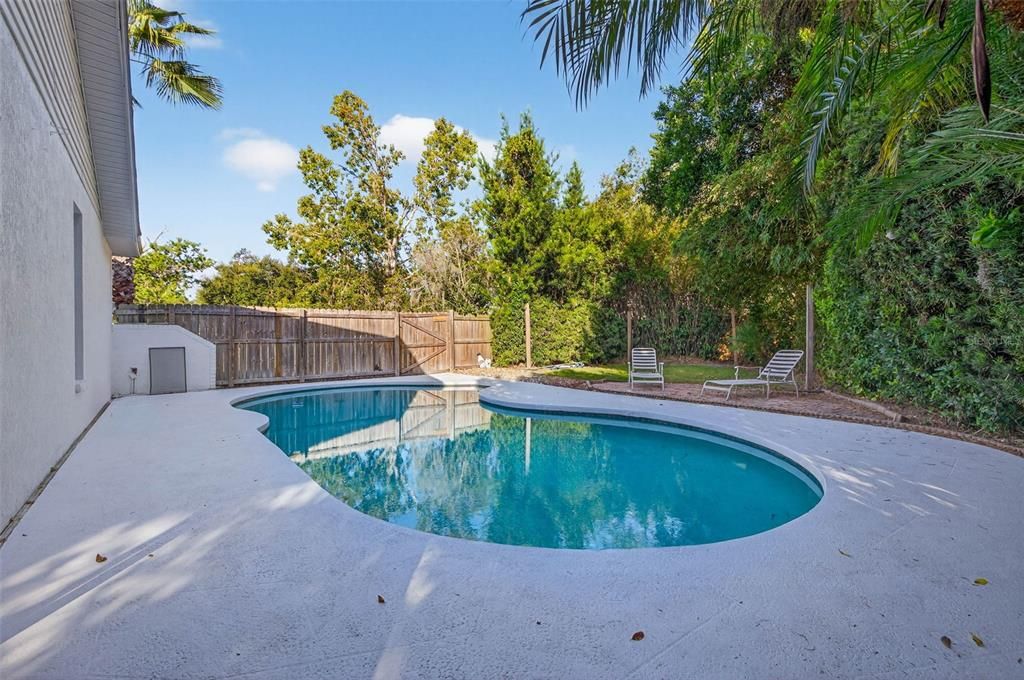 Active With Contract: $499,000 (3 beds, 2 baths, 1802 Square Feet)