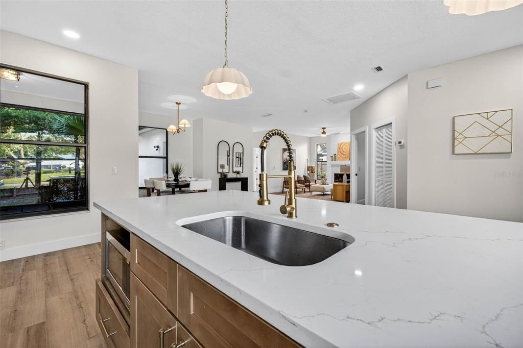 Active With Contract: $499,000 (3 beds, 2 baths, 1802 Square Feet)