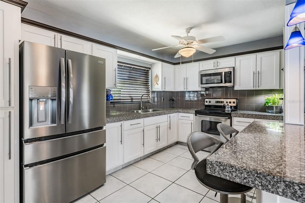 For Sale: $455,000 (3 beds, 2 baths, 1315 Square Feet)