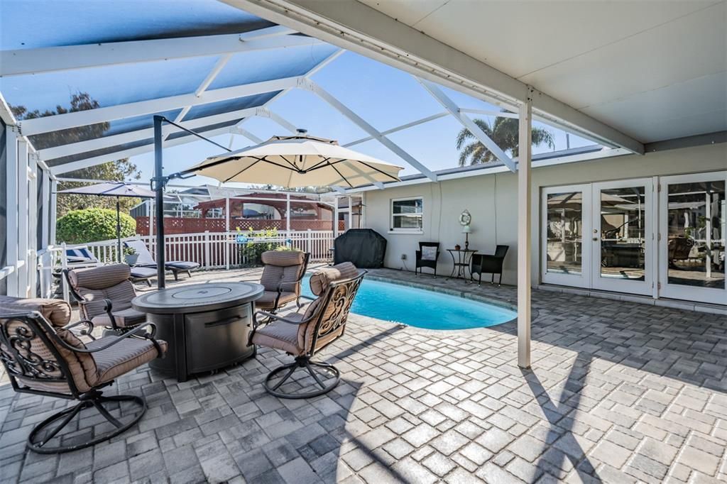 For Sale: $455,000 (3 beds, 2 baths, 1315 Square Feet)