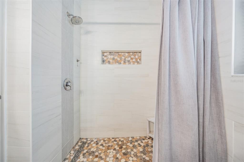 For Sale: $455,000 (3 beds, 2 baths, 1315 Square Feet)