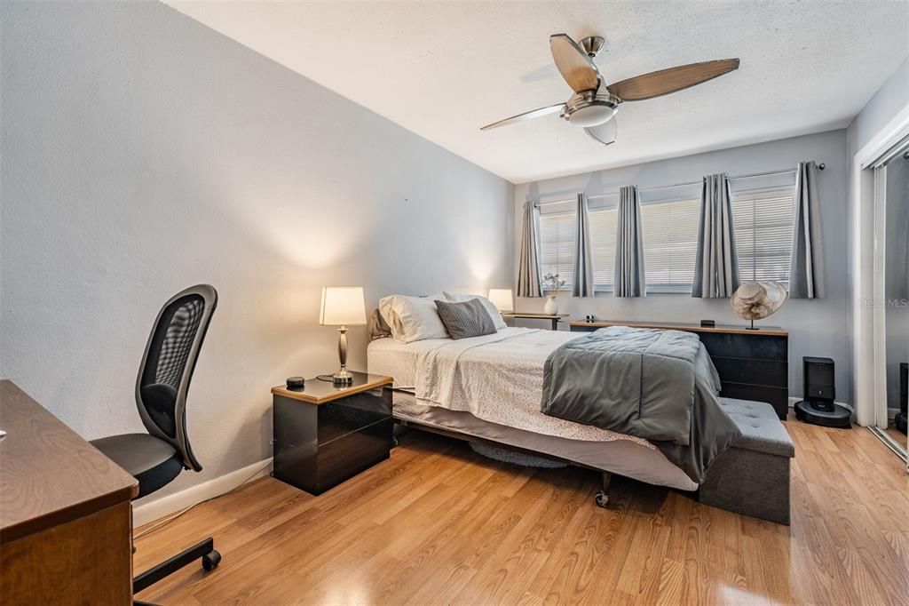 For Sale: $455,000 (3 beds, 2 baths, 1315 Square Feet)