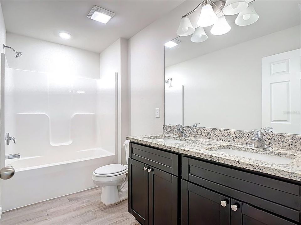 For Sale: $295,000 (4 beds, 2 baths, 1617 Square Feet)