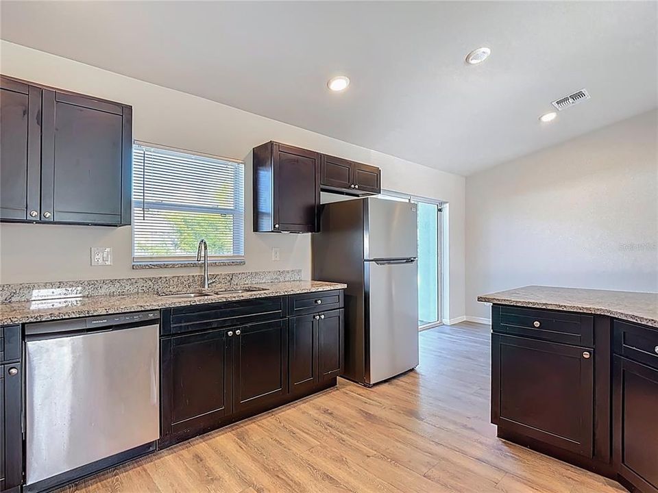 For Sale: $295,000 (4 beds, 2 baths, 1617 Square Feet)