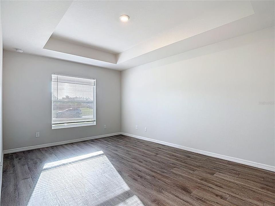 For Sale: $295,000 (4 beds, 2 baths, 1617 Square Feet)