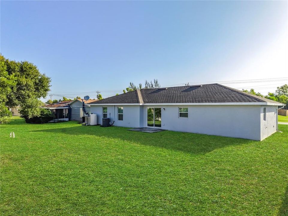 For Sale: $295,000 (4 beds, 2 baths, 1617 Square Feet)