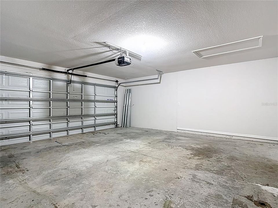 For Sale: $295,000 (4 beds, 2 baths, 1617 Square Feet)