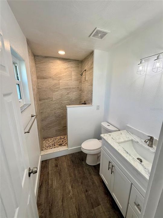 待售: $314,900 (2 贝兹, 2 浴室, 1592 平方英尺)