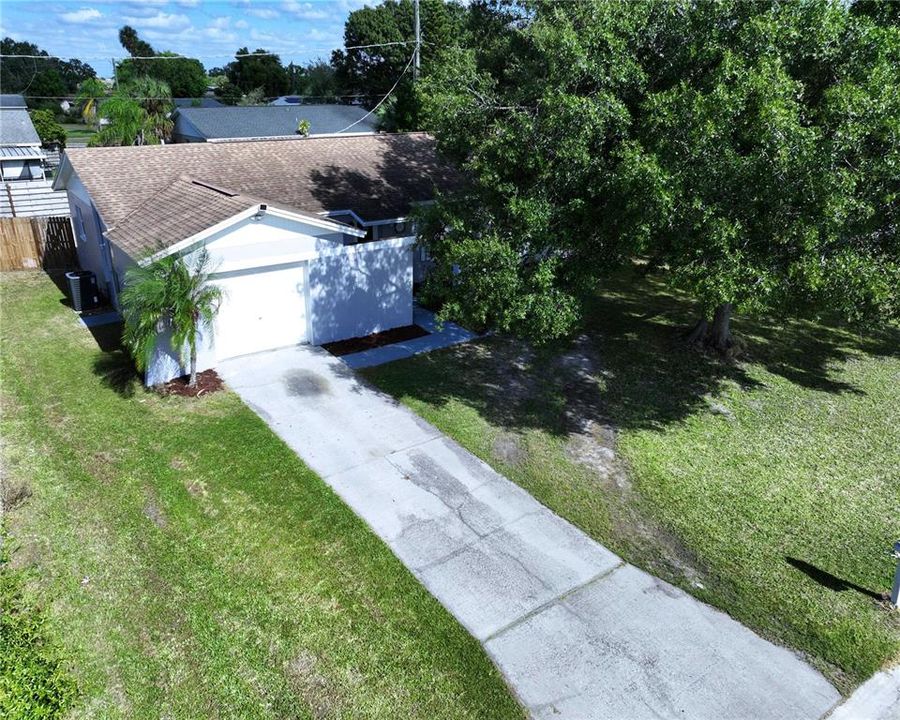 For Sale: $324,900 (4 beds, 2 baths, 1162 Square Feet)