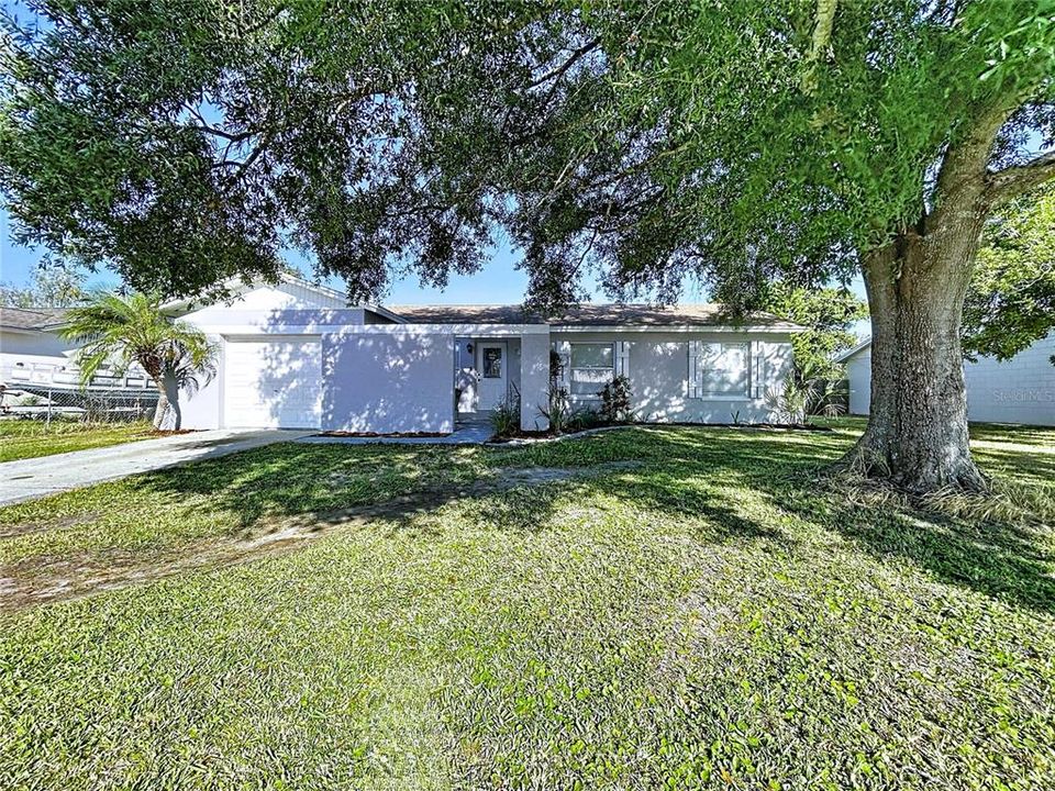 For Sale: $324,900 (4 beds, 2 baths, 1162 Square Feet)