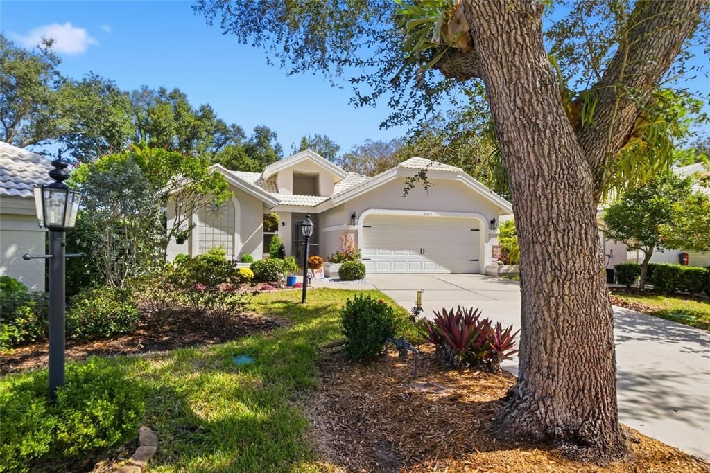 Activo con contrato: $389,000 (3 camas, 2 baños, 1934 Pies cuadrados)