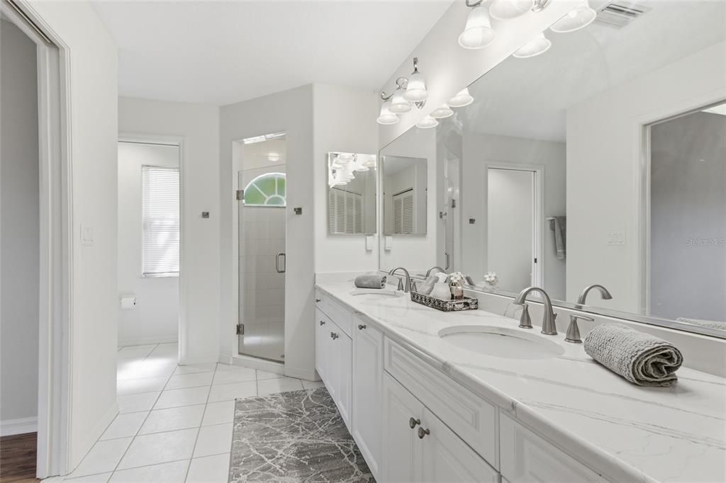 Activo con contrato: $389,000 (3 camas, 2 baños, 1934 Pies cuadrados)