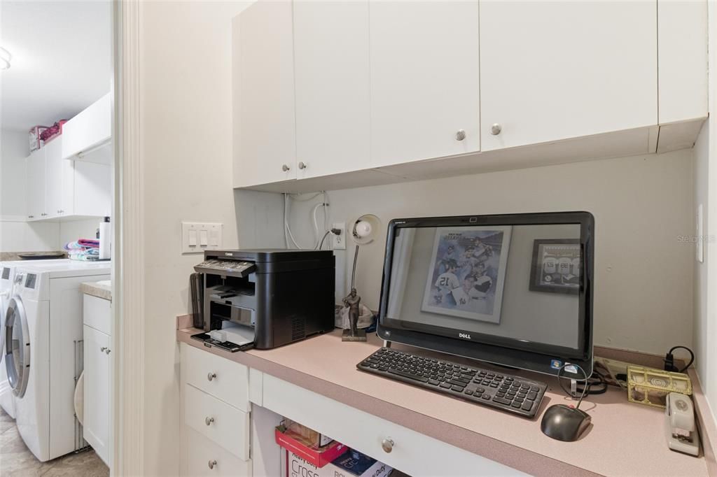 Activo con contrato: $389,000 (3 camas, 2 baños, 1934 Pies cuadrados)