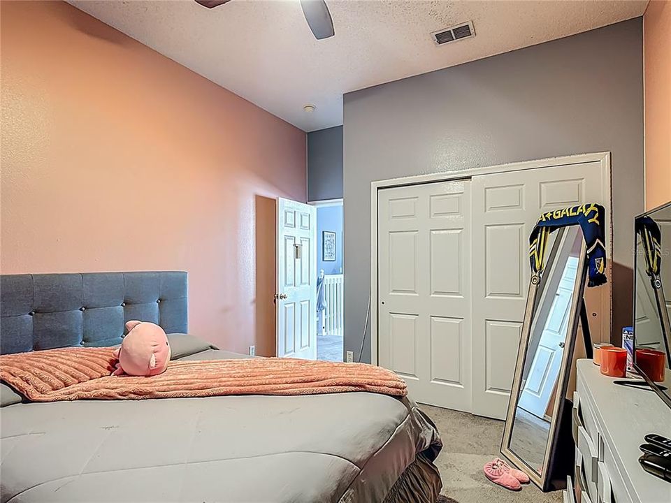 For Rent: $3,000 (4 beds, 2 baths, 3061 Square Feet)