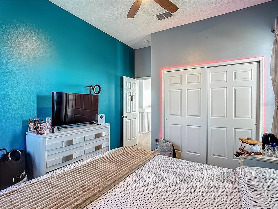 For Rent: $3,000 (4 beds, 2 baths, 3061 Square Feet)