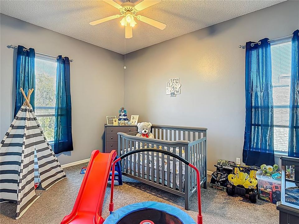 For Rent: $3,000 (4 beds, 2 baths, 3061 Square Feet)