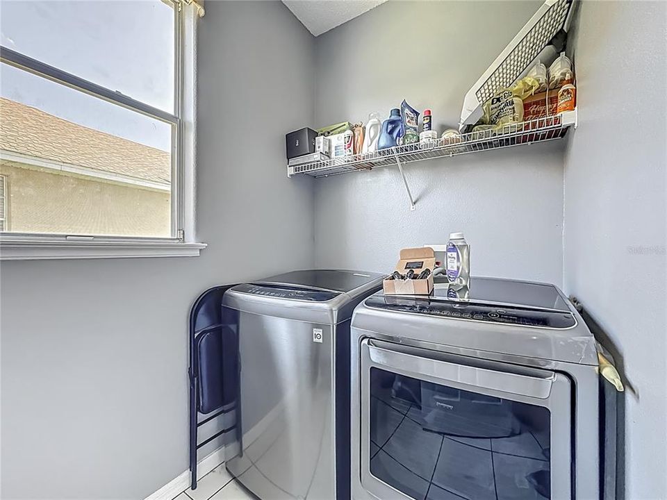 For Rent: $3,000 (4 beds, 2 baths, 3061 Square Feet)