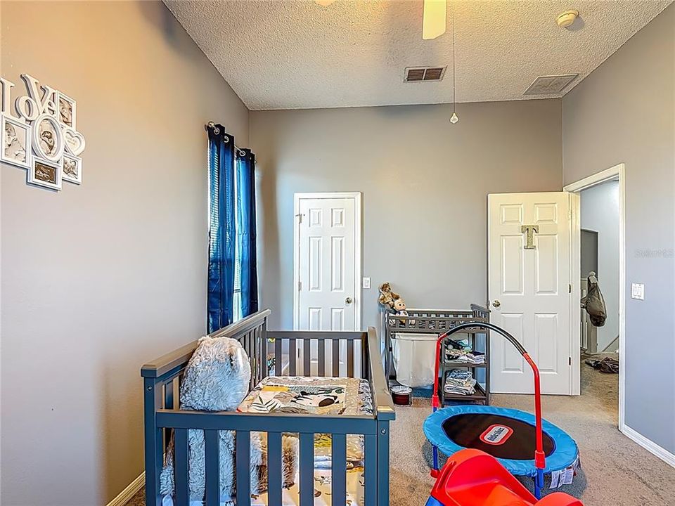 For Rent: $3,000 (4 beds, 2 baths, 3061 Square Feet)