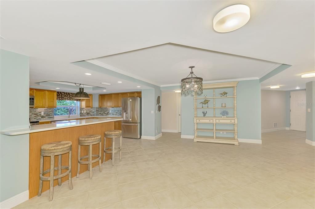 Active With Contract: $1,399,000 (3 beds, 2 baths, 2639 Square Feet)